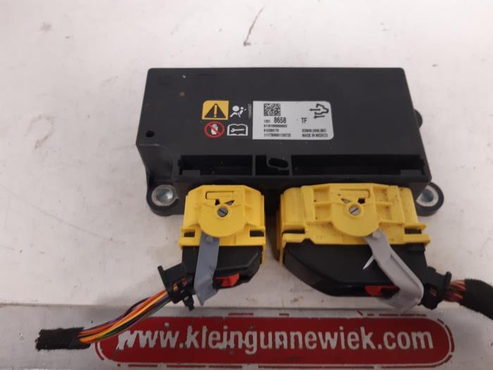 Opel Insignia 17 Airbag Modules voorraad Onderdelenlijn.nl