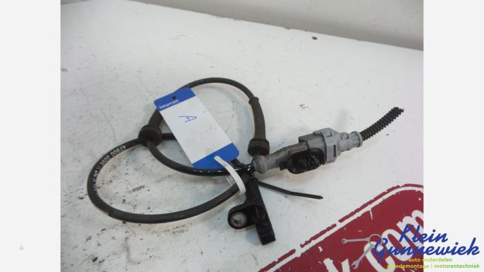 Gebruikte ABS Sensor Renault Twingo Prijs € 20,00 Margeregeling aangeboden door Klein Gunnewiek Autodemontage & Motorentechniek