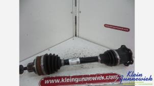 Gebruikte Aandrijfas links-voor Audi A8 Prijs € 164,00 Margeregeling aangeboden door Klein Gunnewiek Autodemontage & Motorentechniek