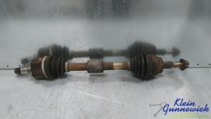 Gebruikte Aandrijfas links-voor Ford Focus Prijs € 85,00 Margeregeling aangeboden door Klein Gunnewiek Autodemontage & Motorentechniek