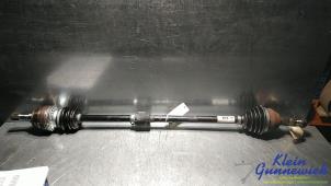 Gebruikte Cardanas rechts-voor (VWA) Opel Zafira Prijs € 25,00 Margeregeling aangeboden door Klein Gunnewiek Autodemontage & Motorentechniek