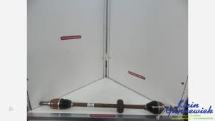 Gebruikte Aandrijfas rechts-voor Dacia Sandero Prijs € 128,00 Margeregeling aangeboden door Klein Gunnewiek Autodemontage & Motorentechniek