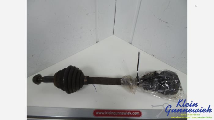 Gebruikte Steekas links-voor Volkswagen Polo Prijs € 17,00 Margeregeling aangeboden door Klein Gunnewiek Autodemontage & Motorentechniek