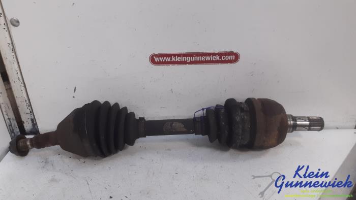 Gebruikte Steekas links-voor Opel Zafira Prijs € 40,00 Margeregeling aangeboden door Klein Gunnewiek Autodemontage & Motorentechniek