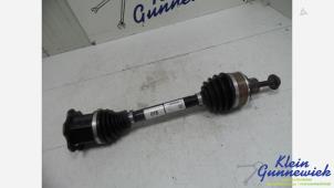 Gebruikte Aandrijfas links-voor Audi A8 Prijs € 207,00 Margeregeling aangeboden door Klein Gunnewiek Autodemontage & Motorentechniek