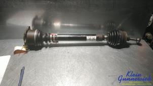 Gebruikte Cardanas rechts-voor (VWA) Audi A4 Prijs € 50,00 Margeregeling aangeboden door Klein Gunnewiek Autodemontage & Motorentechniek