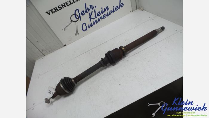 Gebruikte Steekas rechts-voor Ford C-Max Prijs € 36,00 Margeregeling aangeboden door Klein Gunnewiek Autodemontage & Motorentechniek