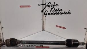 Gebruikte Steekas rechts-voor Kia Optima Prijs € 90,00 Margeregeling aangeboden door Gebr.Klein Gunnewiek Ho.BV