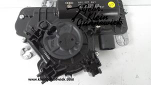 Gebruikte Achterklep motor Audi A8 Prijs € 35,00 Margeregeling aangeboden door Gebr.Klein Gunnewiek Ho.BV