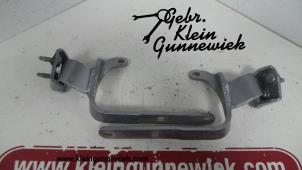 Gebruikte Achterklep Scharnier Volkswagen Arteon Prijs € 50,00 Margeregeling aangeboden door Gebr.Klein Gunnewiek Ho.BV