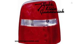 Nieuwe Achterlicht rechts Volkswagen Touran Prijs € 42,35 Inclusief btw aangeboden door Gebr.Klein Gunnewiek Ho.BV