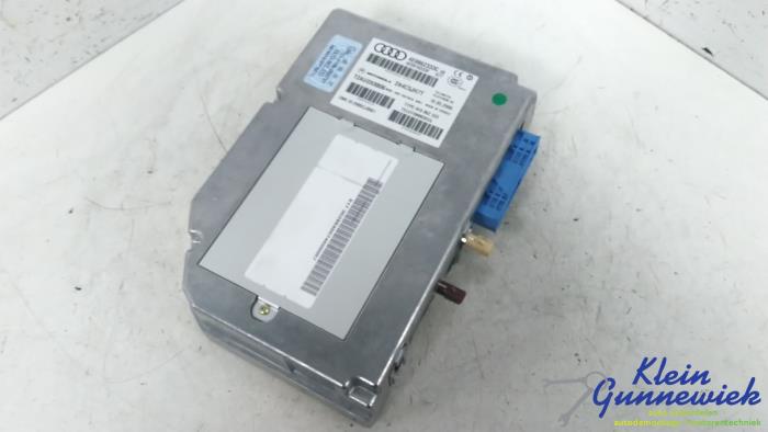 Gebruikte Module Telefoon Audi A8 Prijs € 145,00 Margeregeling aangeboden door Klein Gunnewiek Autodemontage & Motorentechniek