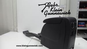 Gebruikte Armleuning Volkswagen Golf Prijs € 50,00 Margeregeling aangeboden door Gebr.Klein Gunnewiek Ho.BV