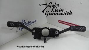 Gebruikte Combischakelaar Stuurkolom Volkswagen Polo Prijs € 35,00 Margeregeling aangeboden door Gebr.Klein Gunnewiek Ho.BV