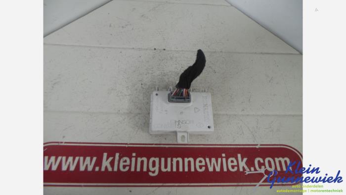 Gebruikte Computer Diversen Opel Vivaro Prijs € 15,00 Margeregeling aangeboden door Klein Gunnewiek Autodemontage & Motorentechniek