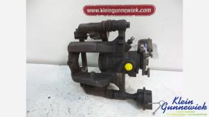 Gebruikte Remklauw (Tang) links-achter Opel Zafira Prijs € 50,00 Margeregeling aangeboden door Klein Gunnewiek Autodemontage & Motorentechniek