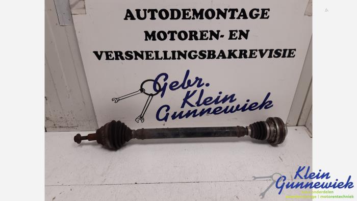 Gebruikte Steekas rechts-voor Volkswagen Golf Prijs € 22,00 Margeregeling aangeboden door Klein Gunnewiek Autodemontage & Motorentechniek