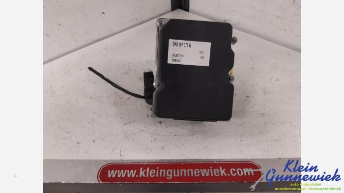 ABS Pomp van een Audi A4 2008
