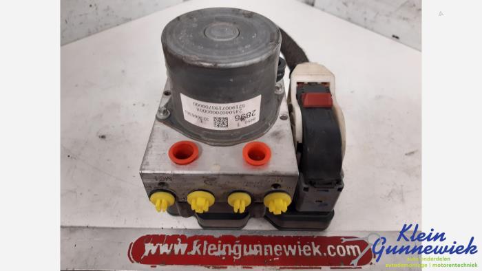 Gebruikte ABS Pomp Opel Insignia Prijs € 171,00 Margeregeling aangeboden door Klein Gunnewiek Autodemontage & Motorentechniek