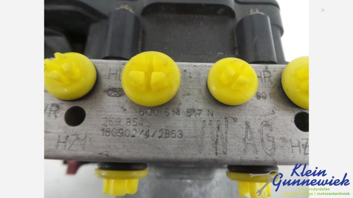 ABS Pomp van een Skoda Fabia 2017