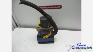 Gebruikte ABS Pomp Renault Grand Espace Prijs € 76,00 Margeregeling aangeboden door Klein Gunnewiek Autodemontage & Motorentechniek