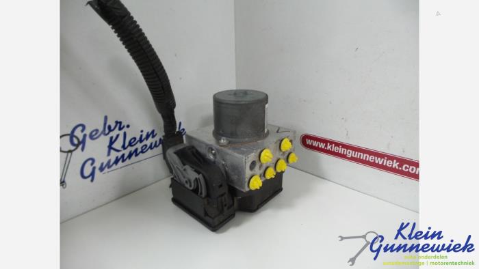 Gebruikte ABS Pomp Ford S-Max Prijs € 15,00 Margeregeling aangeboden door Klein Gunnewiek Autodemontage & Motorentechniek