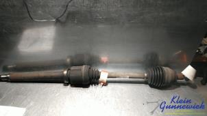 Gebruikte Aandrijfas rechts-voor Ford Mondeo Prijs € 64,00 Margeregeling aangeboden door Klein Gunnewiek Autodemontage & Motorentechniek