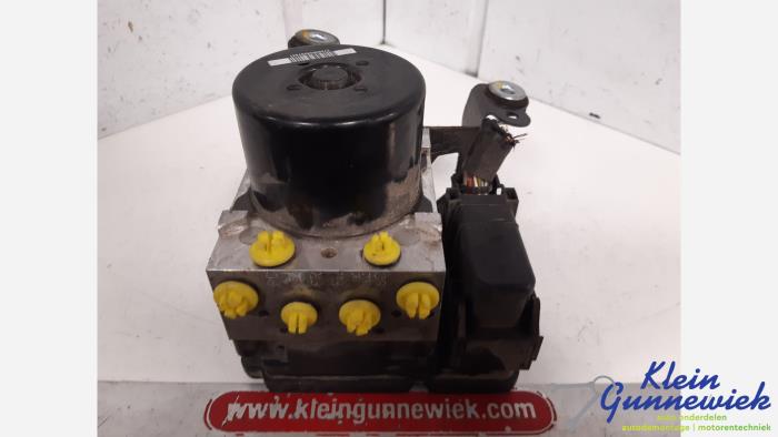 Gebruikte ABS Pomp Volvo V70 Prijs € 130,00 Margeregeling aangeboden door Klein Gunnewiek Autodemontage & Motorentechniek