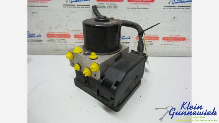 Gebruikte ABS Pomp Ford Fiesta Prijs € 18,00 Margeregeling aangeboden door Klein Gunnewiek Autodemontage & Motorentechniek
