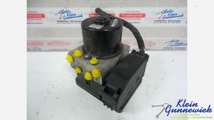 Gebruikte ABS Pomp Ford Fiesta Prijs € 18,00 Margeregeling aangeboden door Klein Gunnewiek Autodemontage & Motorentechniek