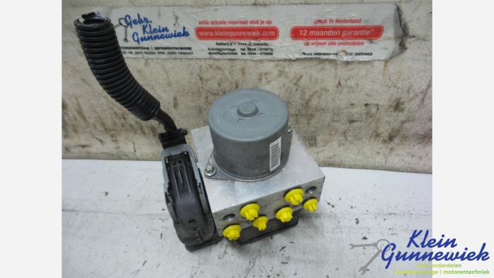 ABS Pomp van een Ford S-Max 2007