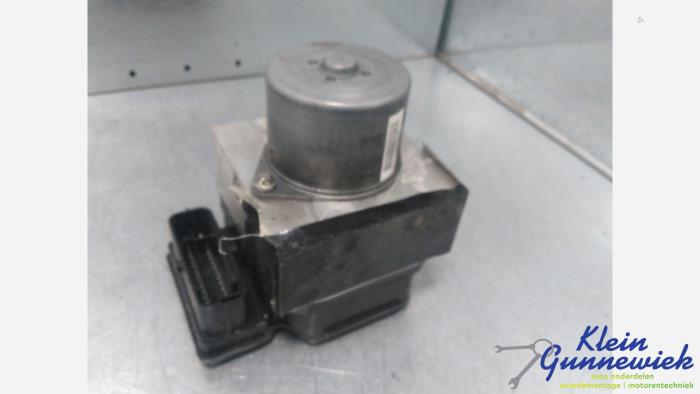 Gebruikte ABS Pomp Ford Mondeo Prijs € 20,00 Margeregeling aangeboden door Klein Gunnewiek Autodemontage & Motorentechniek