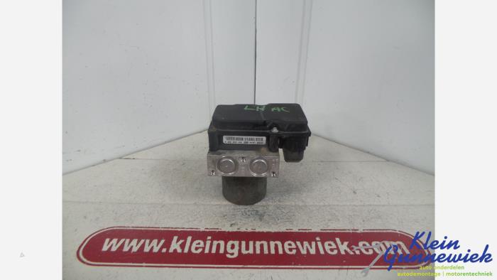 Gebruikte ABS Pomp Ford Transit Prijs € 17,00 Margeregeling aangeboden door Klein Gunnewiek Autodemontage & Motorentechniek