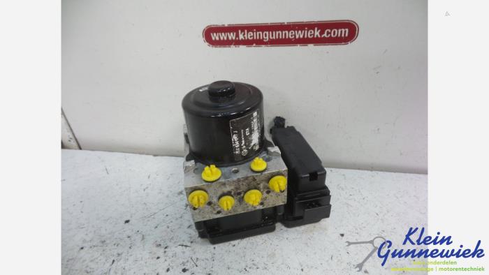 Gebruikte ABS Pomp Volkswagen Transporter Prijs € 122,00 Margeregeling aangeboden door Klein Gunnewiek Autodemontage & Motorentechniek