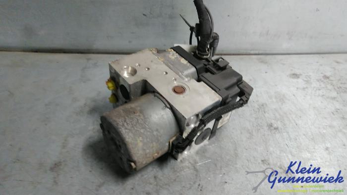 Gebruikte ABS Pomp Renault Megane Scenic Prijs € 15,00 Margeregeling aangeboden door Klein Gunnewiek Autodemontage & Motorentechniek