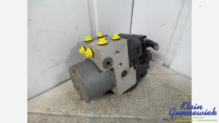 Gebruikte ABS Pomp Renault Megane Prijs € 20,00 Margeregeling aangeboden door Klein Gunnewiek Autodemontage & Motorentechniek