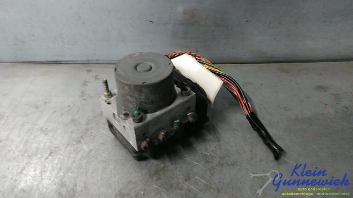 Gebruikte ABS Pomp Renault Twingo Prijs € 47,00 Margeregeling aangeboden door Klein Gunnewiek Autodemontage & Motorentechniek