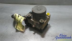 Gebruikte ABS Pomp Renault Twingo Prijs € 25,00 Margeregeling aangeboden door Klein Gunnewiek Autodemontage & Motorentechniek