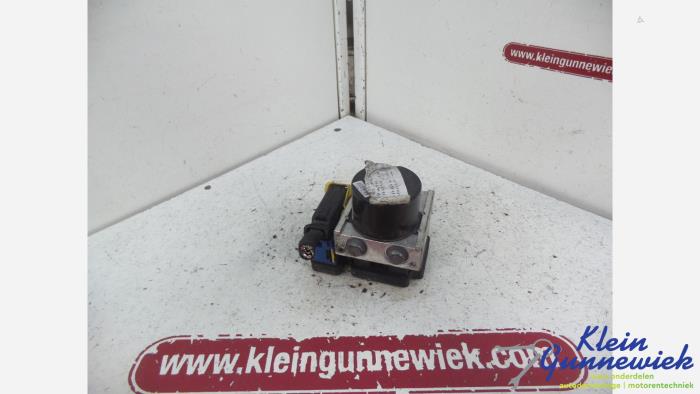 Gebruikte ABS Pomp Renault Megane Prijs € 145,00 Margeregeling aangeboden door Klein Gunnewiek Autodemontage & Motorentechniek
