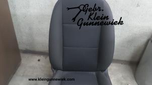 Gebruikte Voorstoel links Ford C-Max Prijs € 75,00 Margeregeling aangeboden door Gebr.Klein Gunnewiek Ho.BV