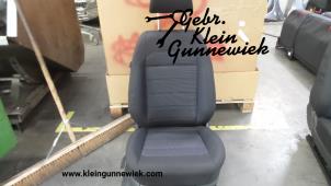 Gebruikte Voorstoel rechts Volkswagen Amarok Prijs € 85,00 Margeregeling aangeboden door Gebr.Klein Gunnewiek Ho.BV