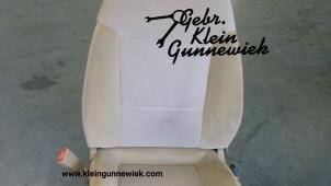 Gebruikte Voorstoel links Opel Vectra Prijs € 60,00 Margeregeling aangeboden door Gebr.Klein Gunnewiek Ho.BV