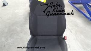 Gebruikte Voorstoel rechts Skoda Superb Prijs € 150,00 Margeregeling aangeboden door Gebr.Klein Gunnewiek Ho.BV