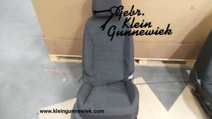Gebruikte Voorstoel rechts Volkswagen Tiguan Prijs € 145,00 Margeregeling aangeboden door Gebr.Klein Gunnewiek Ho.BV
