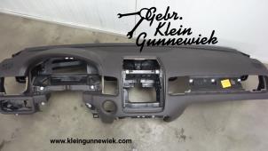 Gebruikte Dashboard Volkswagen Touareg Prijs € 195,00 Margeregeling aangeboden door Gebr.Klein Gunnewiek Ho.BV