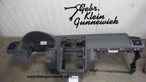 Gebruikte Dashboard Volkswagen Touran Prijs € 275,00 Margeregeling aangeboden door Gebr.Klein Gunnewiek Ho.BV