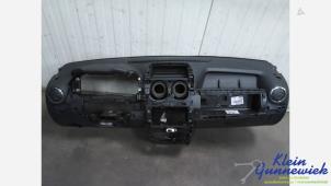 Gebruikte Dashboard Dacia Duster Prijs € 135,00 Margeregeling aangeboden door Klein Gunnewiek Autodemontage & Motorentechniek