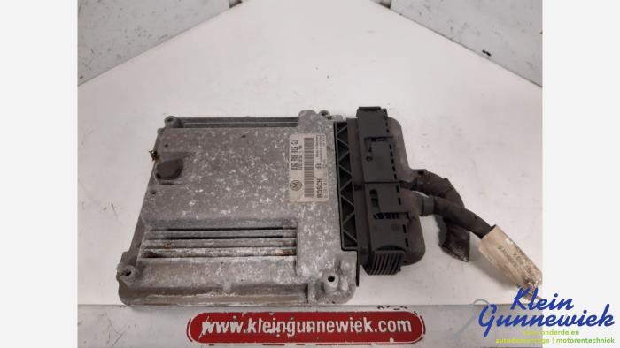 Inspuitcomputer van een Volkswagen Golf 2005