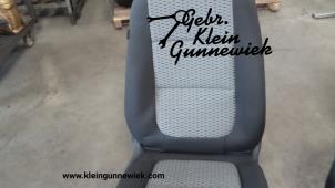 Gebruikte Voorstoel rechts Volkswagen Sharan Prijs € 195,00 Margeregeling aangeboden door Gebr.Klein Gunnewiek Ho.BV