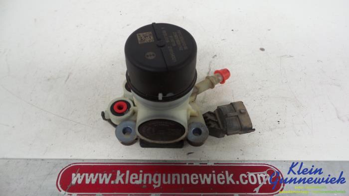 Gebruikte Adblue pomp Nissan NV300 Prijs € 150,00 Margeregeling aangeboden door Klein Gunnewiek Autodemontage & Motorentechniek